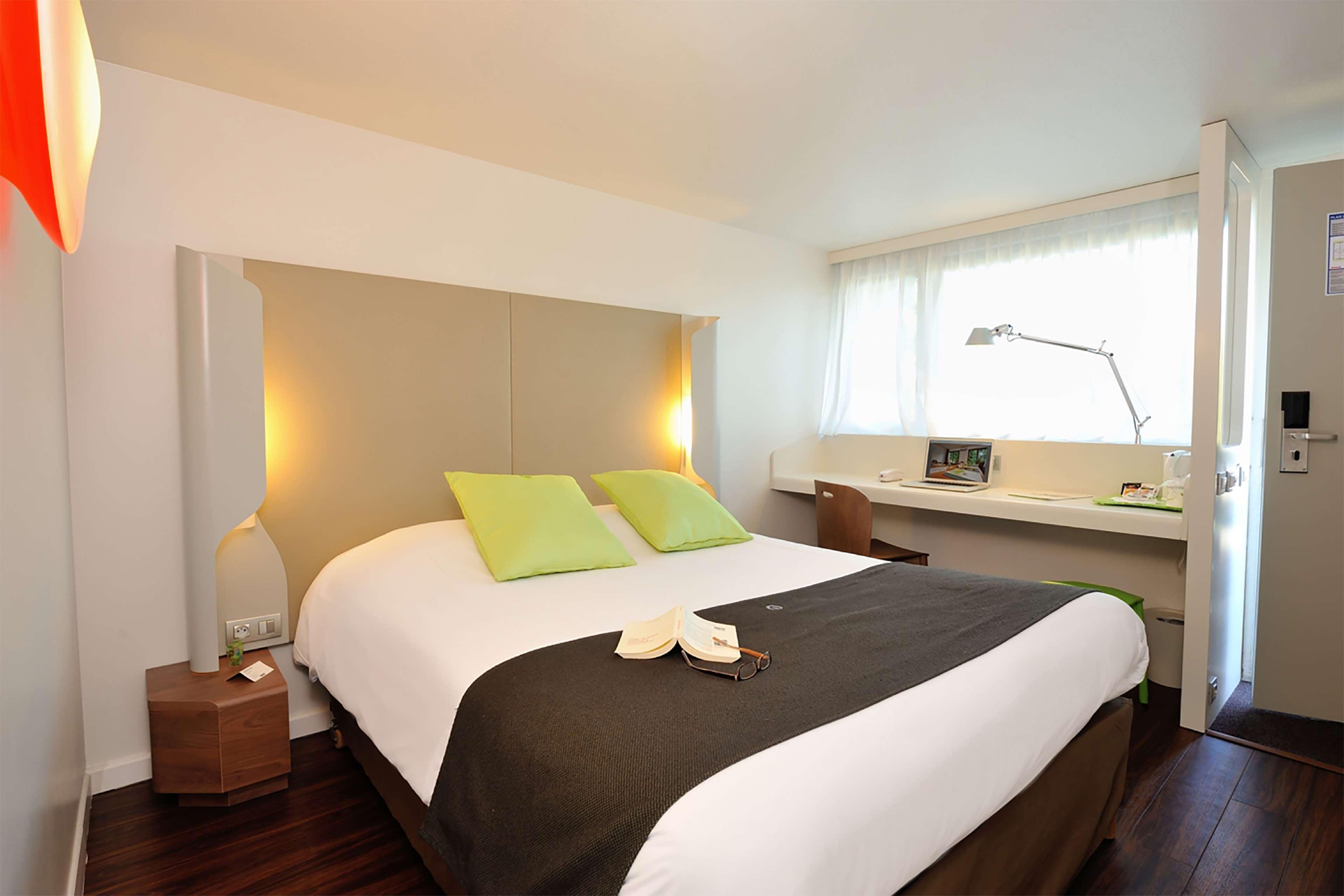 B&B Hotel Roissy - Saint Witz Ex-Campanile Roissy - Saint Witz Exterior foto